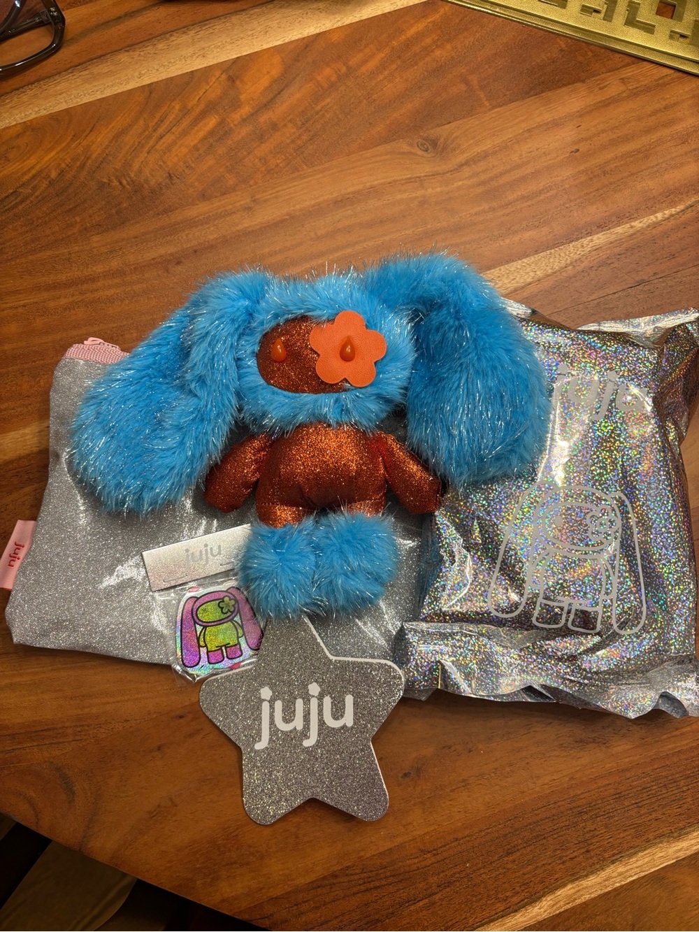 CJ Hendry JuJu Sparkle Boo